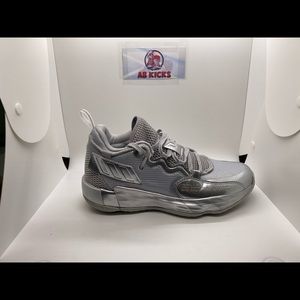 Dame 7 Extply Silver Metallic Size 9.5M